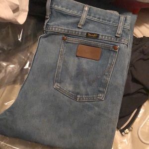 Men’s wrangler cowboy cut slim fit 34x38